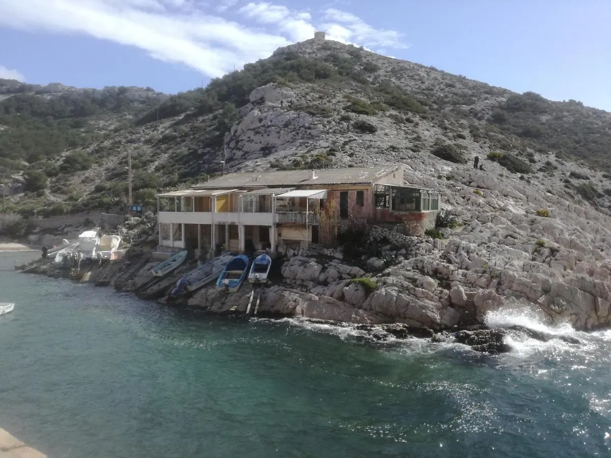 Villa Lou Pataquet à Marseille 0*,